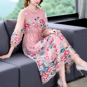 2023 Rožinės Spalvos Gėlių Siuvinėjimas Akių Prašmatnus Duobute Midi Suknelė Moterų Mados Šviesiai Atsitiktinis Paplūdimio Suknelė Rudenį Korėjos Elegantiška Prom Dress
