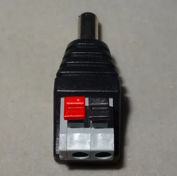 Adapteris DC 5.5 x 2.1 mm, vyras į kaladėlę su push button jungtis 2pin