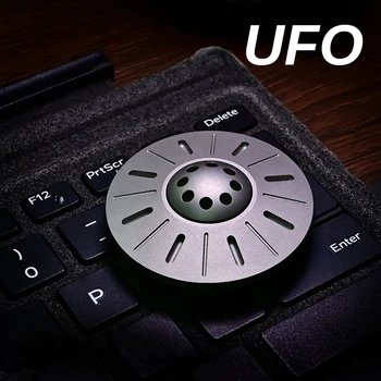 UFO Fidget Suktuko Piršto Gyro Titano Lydinio Išskleidimo Edc Juodosios Technologijos Streso Atsarginiais Žaislas